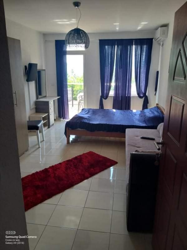 Vera Apartments Ohrid Esterno foto