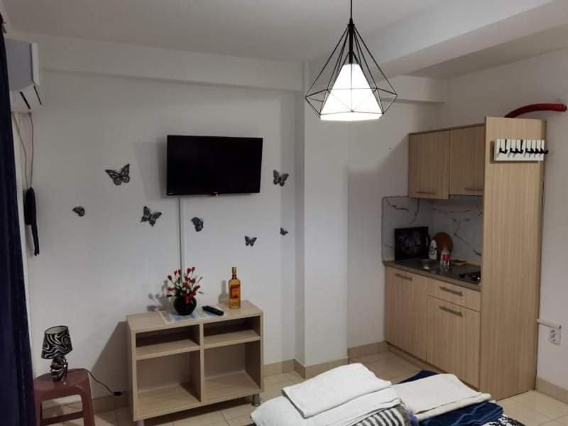 Vera Apartments Ohrid Esterno foto