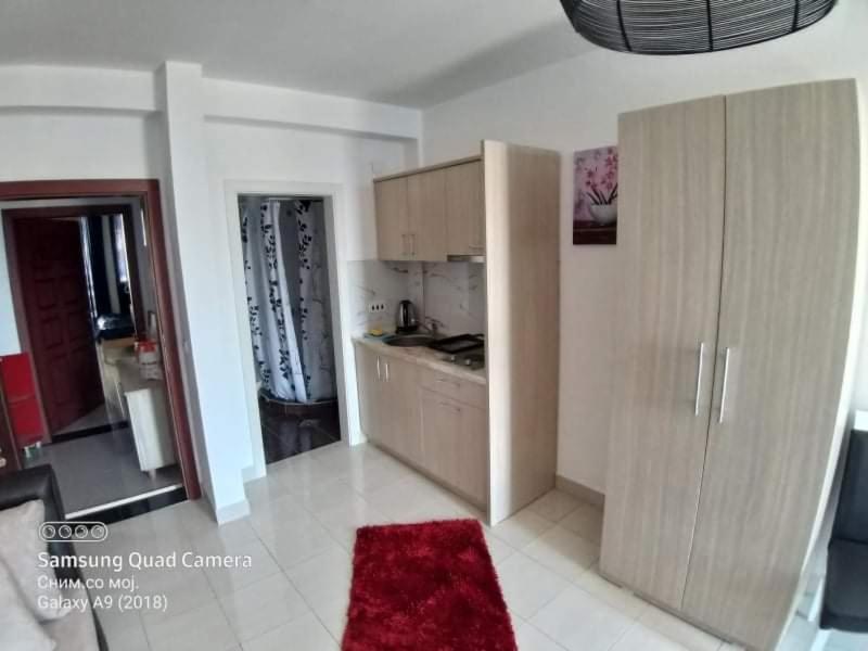 Vera Apartments Ohrid Esterno foto