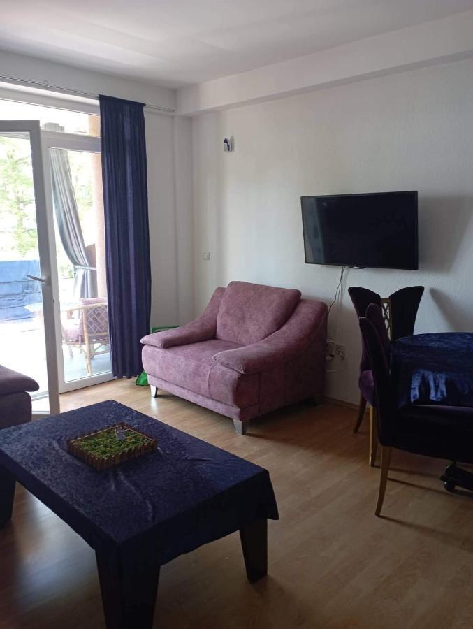 Vera Apartments Ohrid Esterno foto