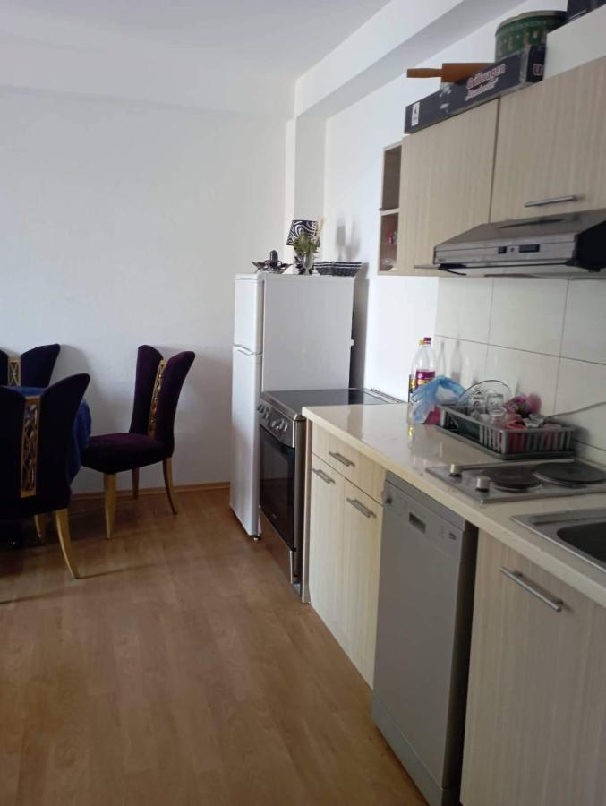 Vera Apartments Ohrid Esterno foto